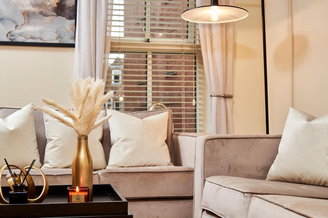 Vikings Apartment With Private Parking & Terrace York Extérieur photo